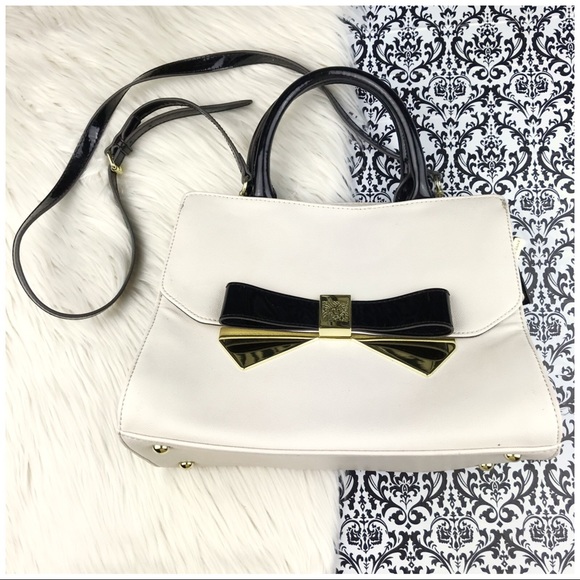 VINTAGE : Anne Klein : cream off white shoulder bag handbag with a black bow - Picture 1 of 16